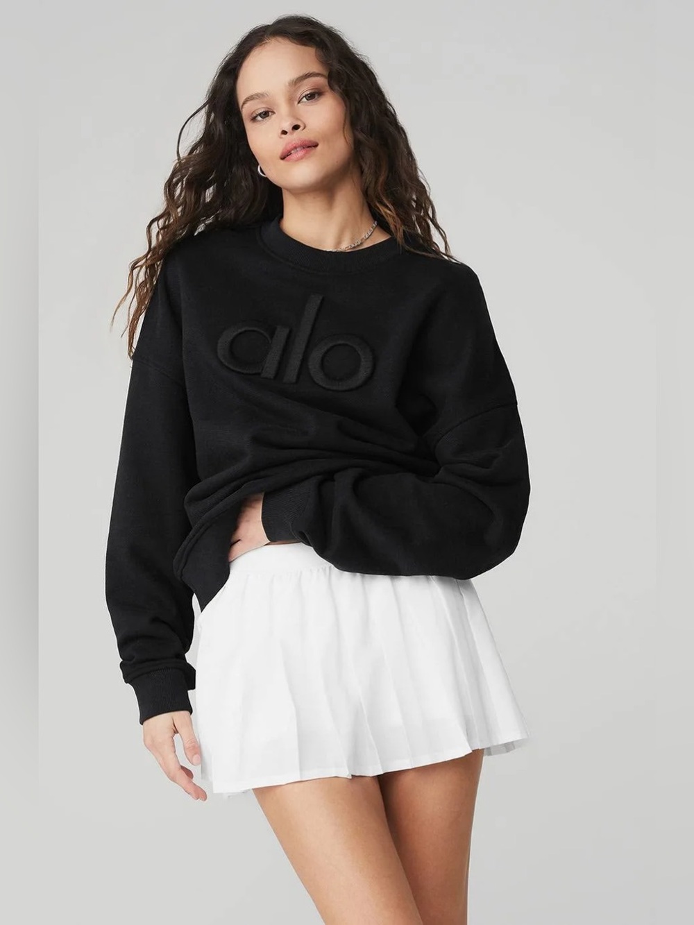 💫ALO YOGA💫 Renown Emblem Sweatshirt